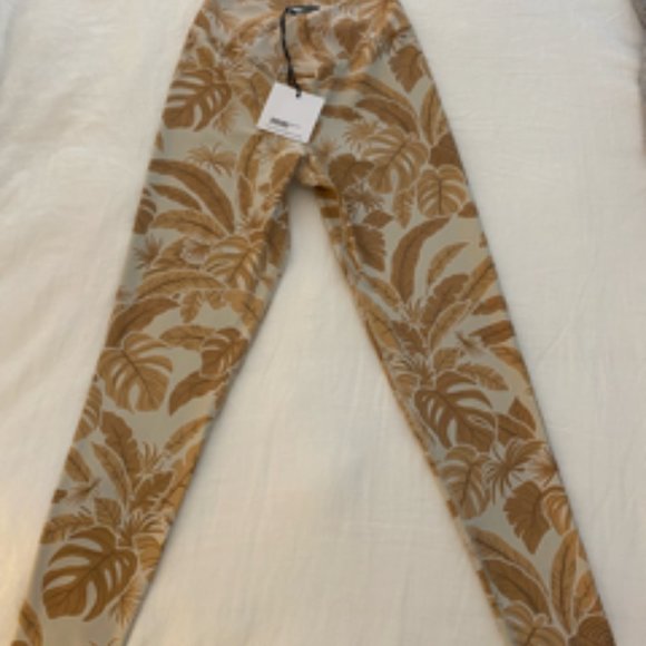 NWT Beach Riot Cara Legging - Picture 4 of 4
